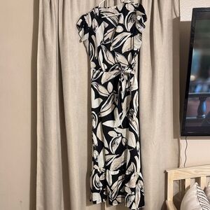 Elegant Black and White Wrap Dress